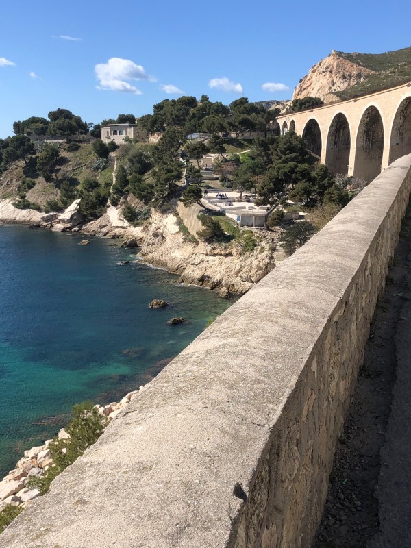 Transport de votre domicile à la gare TGV AIX EN PROVENCE SUR RÉSERVATION par votre taxi situé sur L Étang de berre 